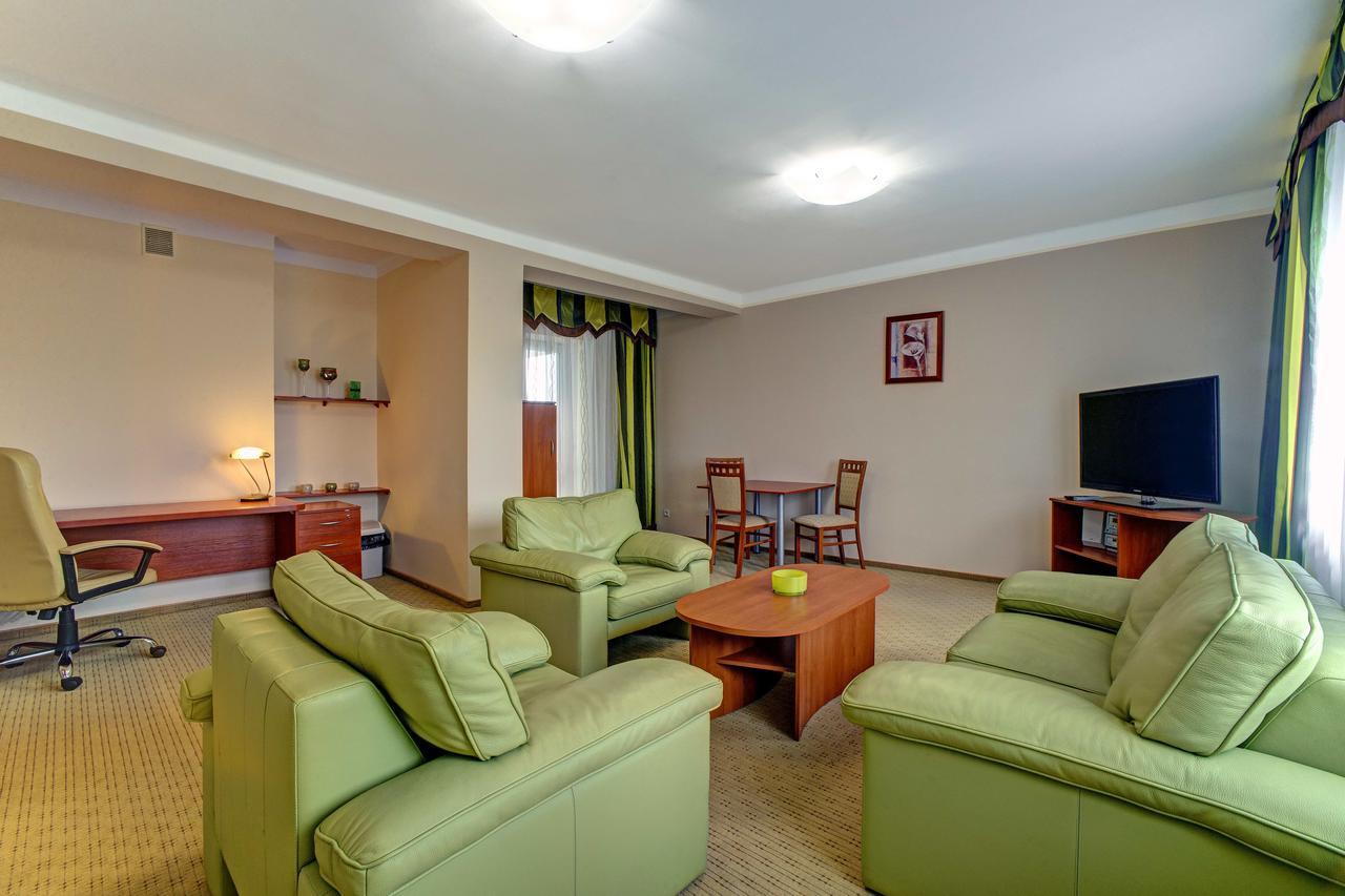Sanatorium Dedal Hotel Polańczyk Екстериор снимка